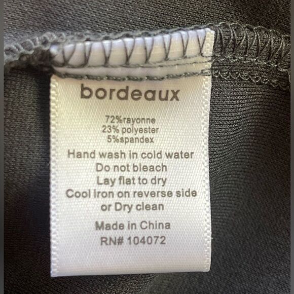 Gray Asymmetrical Ruffled Knee-Length Skirt. NWT. 4 - Picture 5 of 6